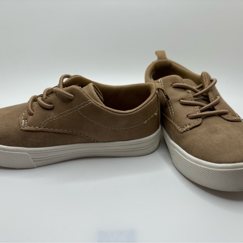Kid sneakers